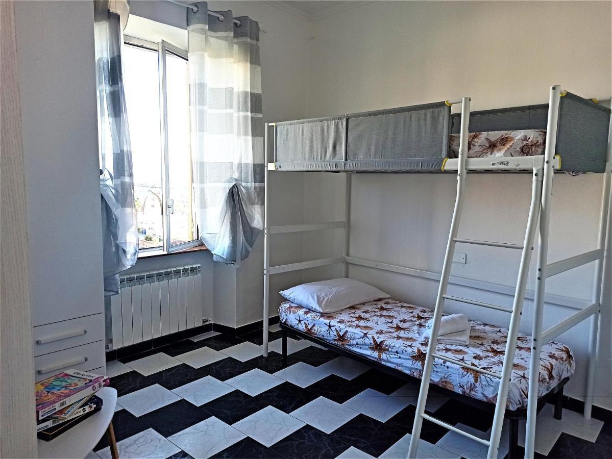 Casa Vacanza Laura Genoa Bagian luar foto