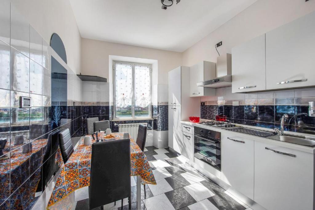 Casa Vacanza Laura Genoa Bagian luar foto