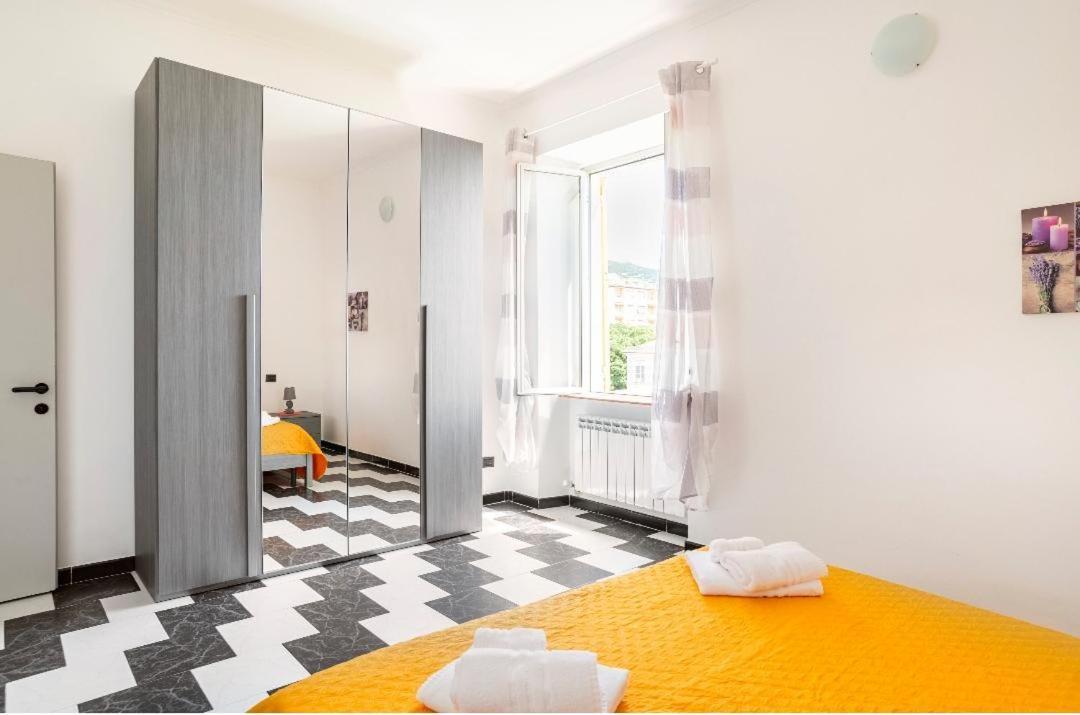 Casa Vacanza Laura Genoa Bagian luar foto