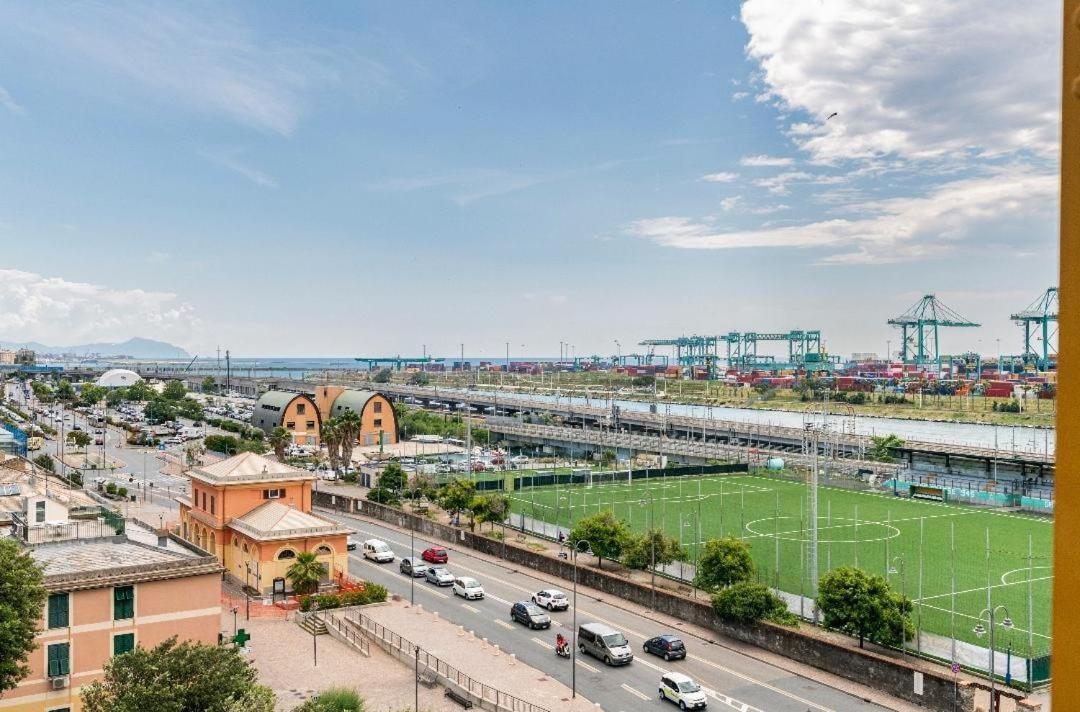 Casa Vacanza Laura Genoa Bagian luar foto