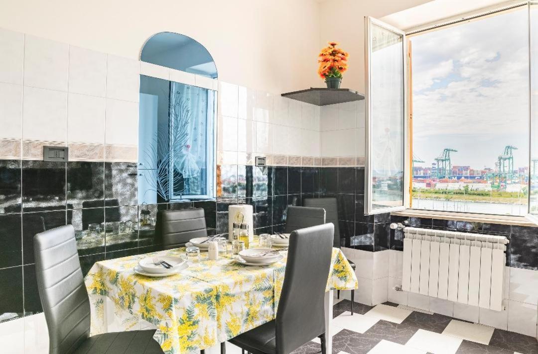 Casa Vacanza Laura Genoa Bagian luar foto